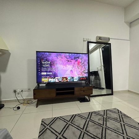 Kyra Homestay Centrus SOHO Cyberjaya *wifi&pool* Luaran gambar